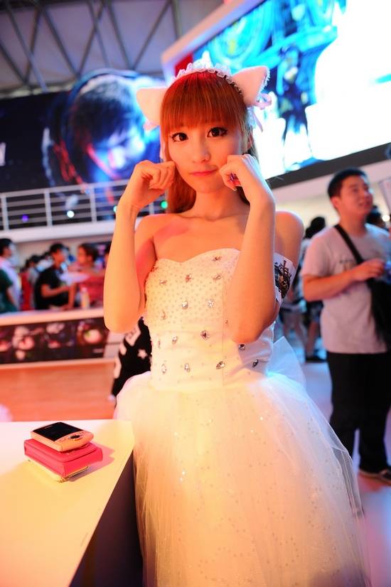 嘟嘴甜美小萝莉清纯照-2