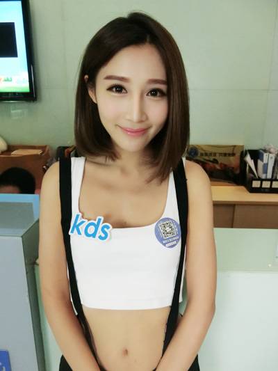 2014CJ舞台展美女如云-5