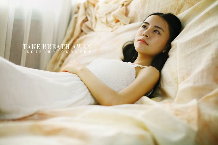 清纯少女独自承受的孤独-5