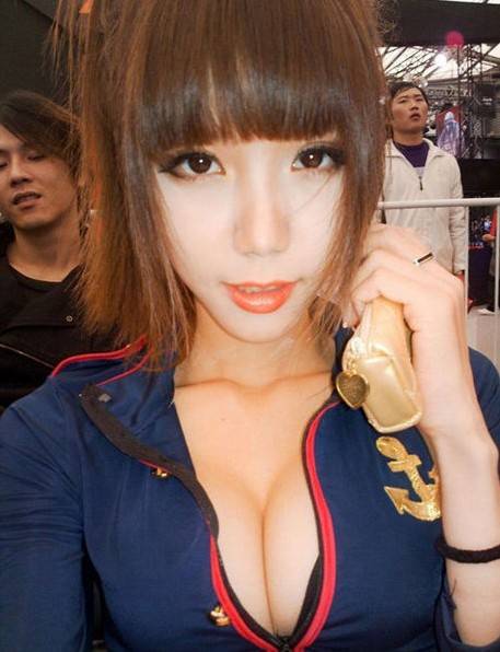 showgirl游戏女神叶梓萱自愿被潜规则