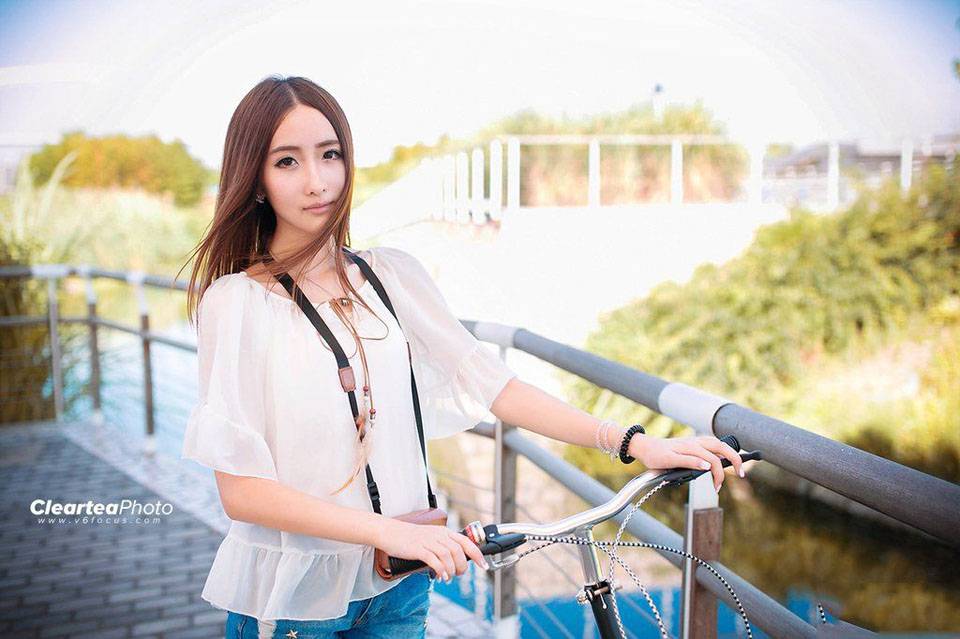 甜美少女夏日迷人写真-5