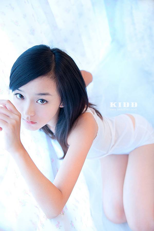 白嫩可爱美女迷人清新私房照-4