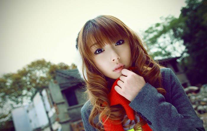 漂亮美眉寻找昔日的回忆