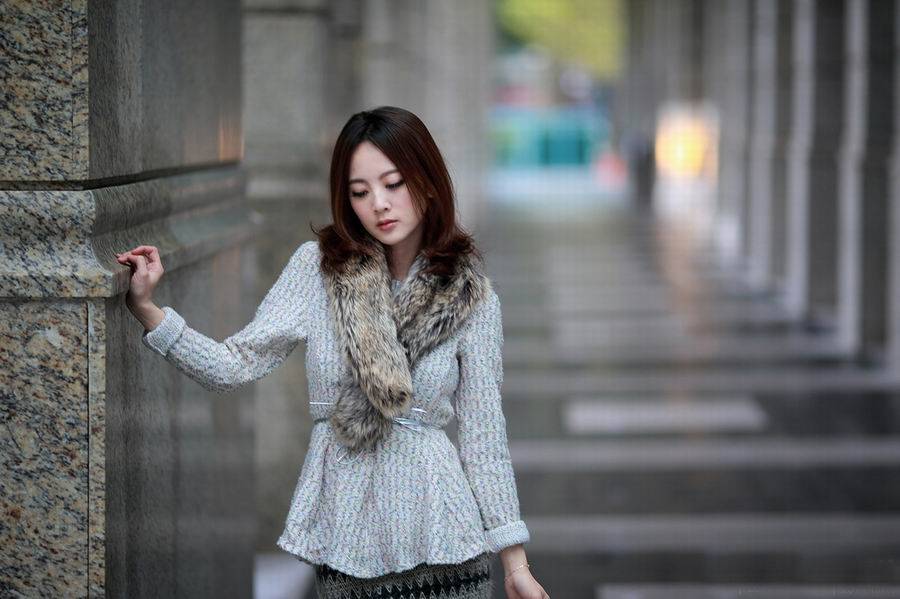 美女甜蜜清纯迷人街拍写真-2