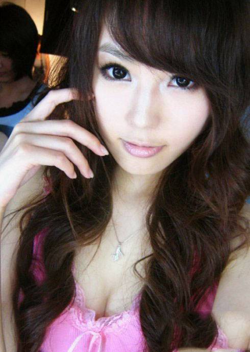 90后可爱小美女自拍照-5