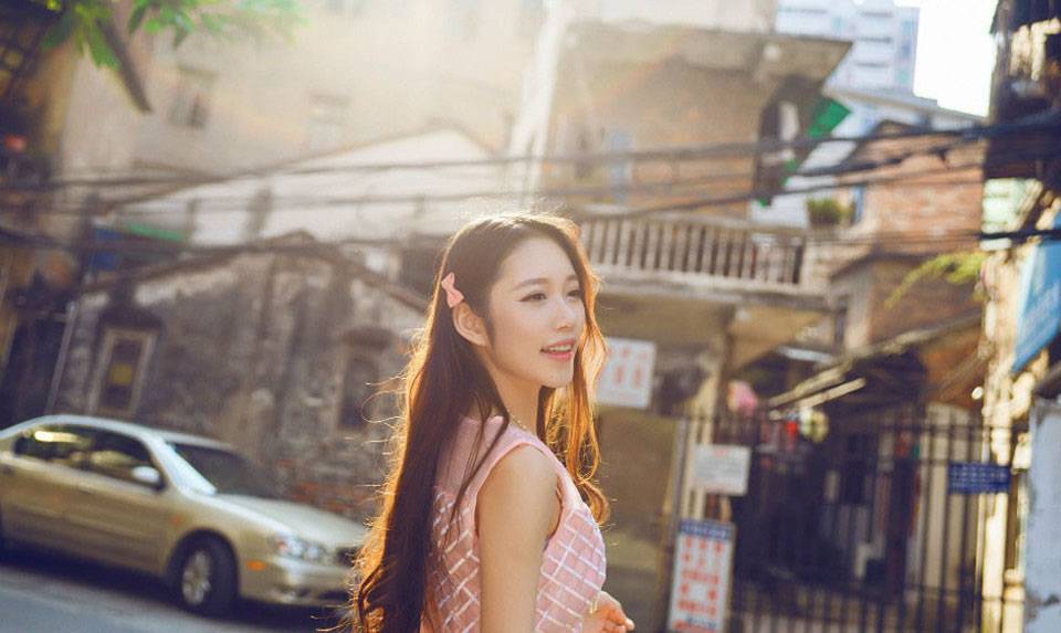 阳光小女生的街边唯美照-6