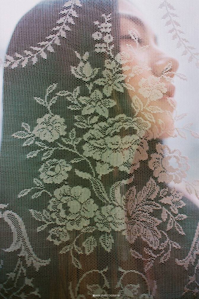 蒙蒙白雪下的小可爱女生-10