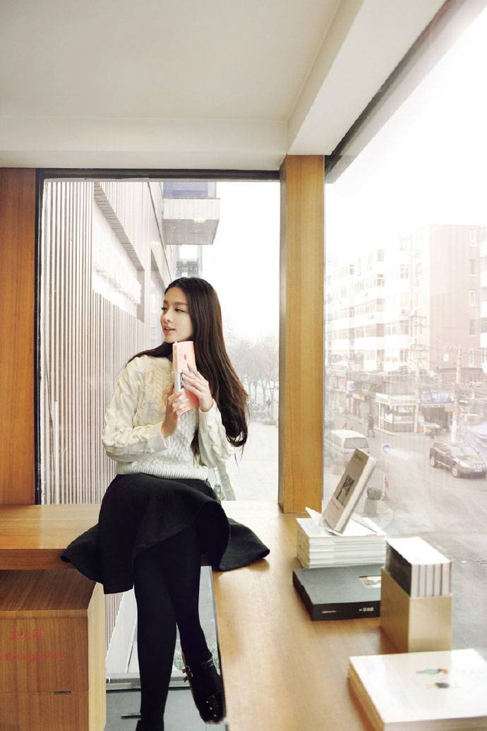 图书馆里的迷人校花-10