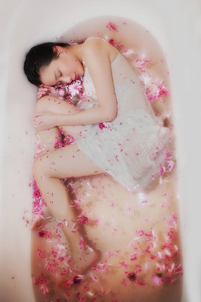 花瓣下的迷人芬香-5