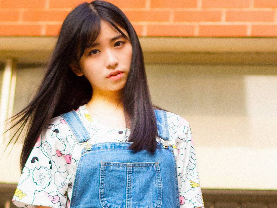 爱车少女的甜美笑容-7