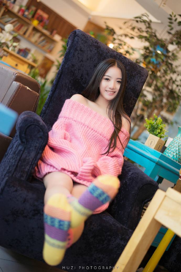 可爱甜美少女的惊喜