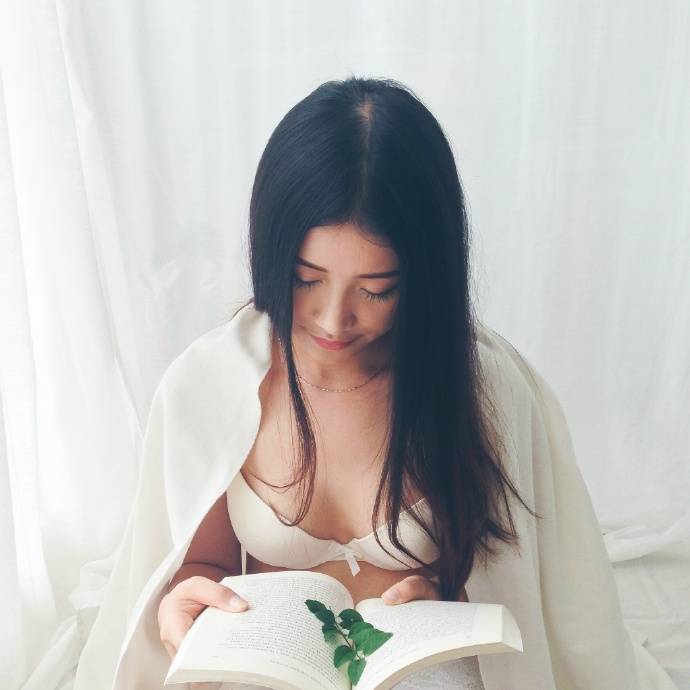 性感唯美的美胸少女