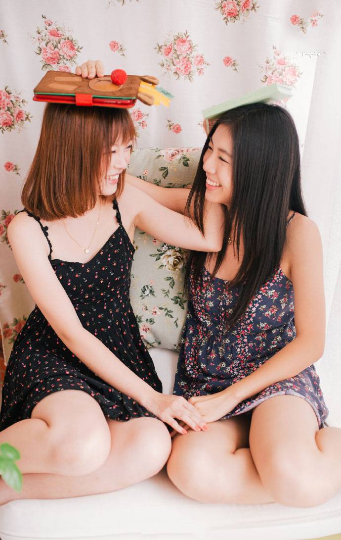 甜美可爱的美女姐妹花-2