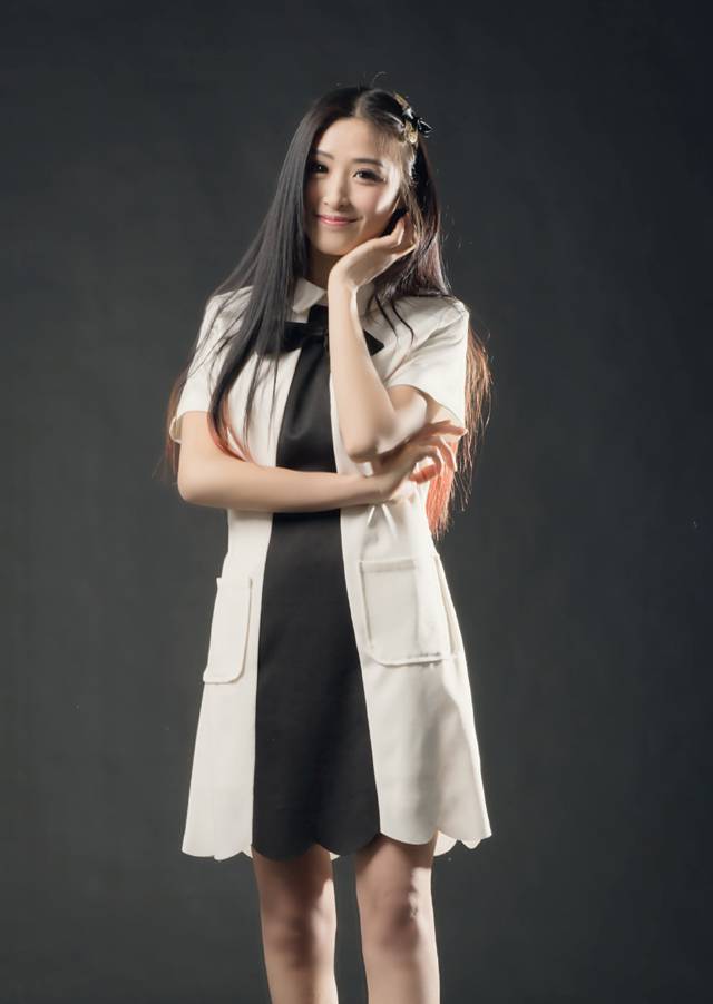 程茧儿清纯可人写真-4