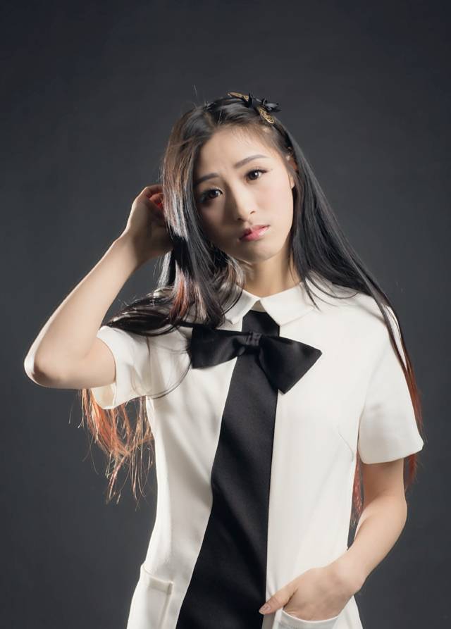 程茧儿清纯可人写真-5