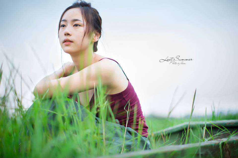 美胸少女甜美的户外-6