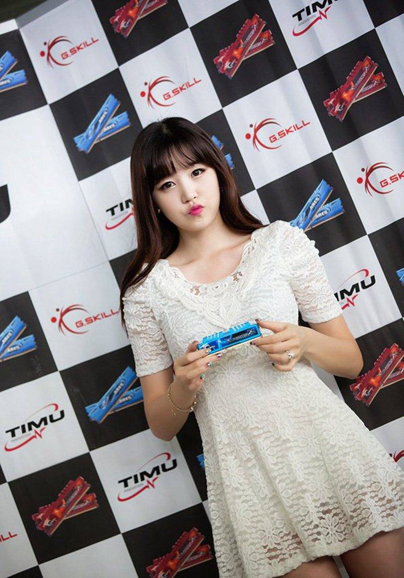 韩国车模洪智妍紧身裙高清性感写真-11