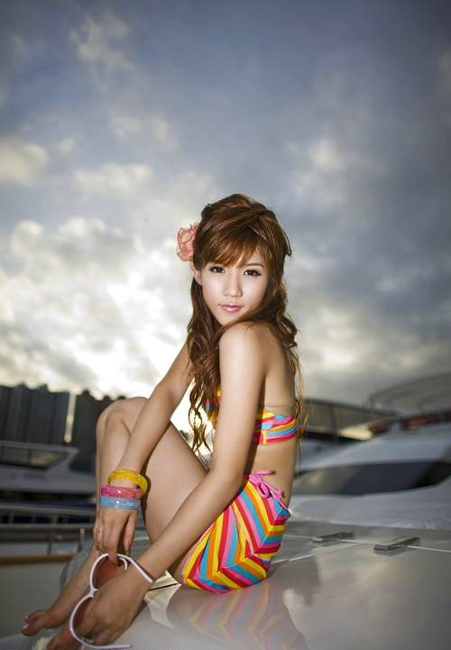 炎炎夏日 美女性感泳装撩人写真