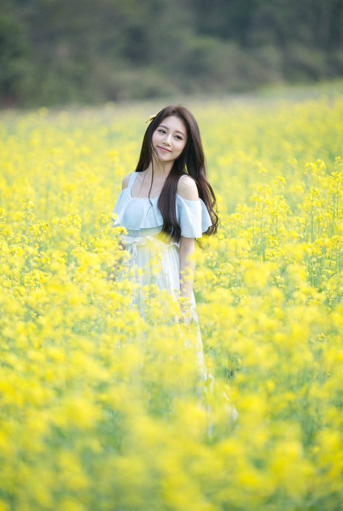 可爱女神 Lisa 油菜花清纯唯美写真-2