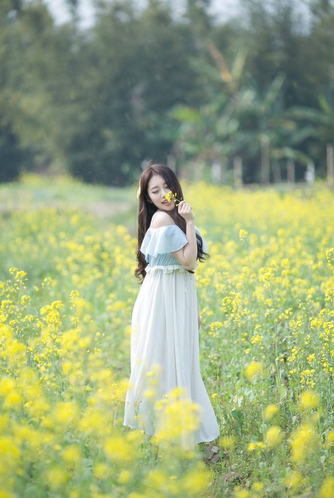 可爱女神 Lisa 油菜花清纯唯美写真-4