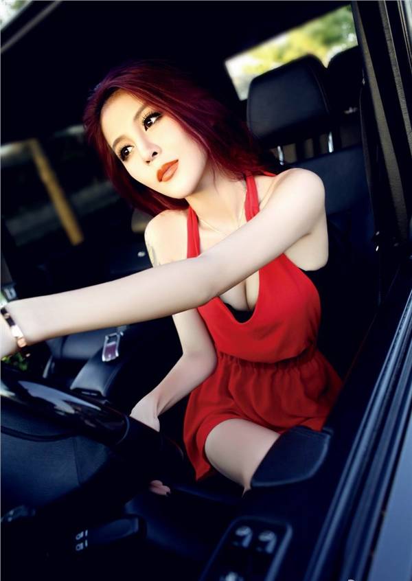 美女车模陈妮妮多姿风情妩媚写真-3