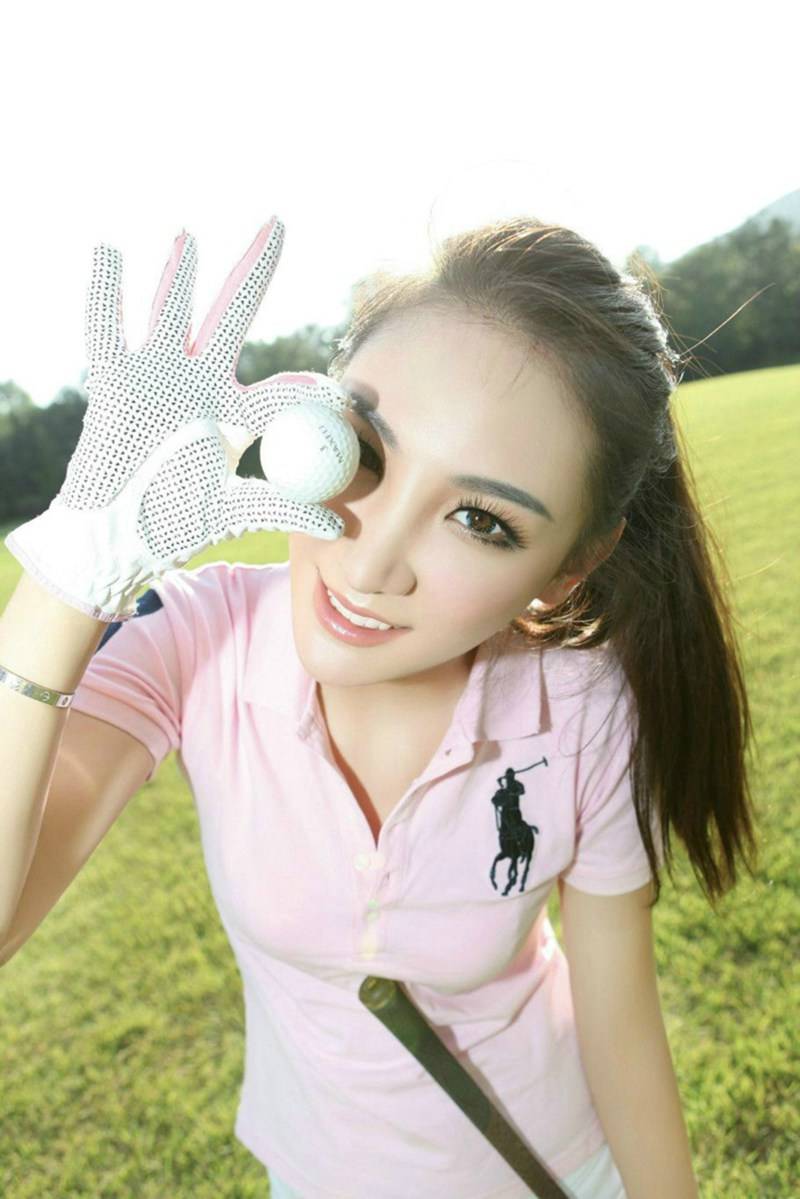 青春靓丽高尔夫女孩高雅大气室外写真-7
