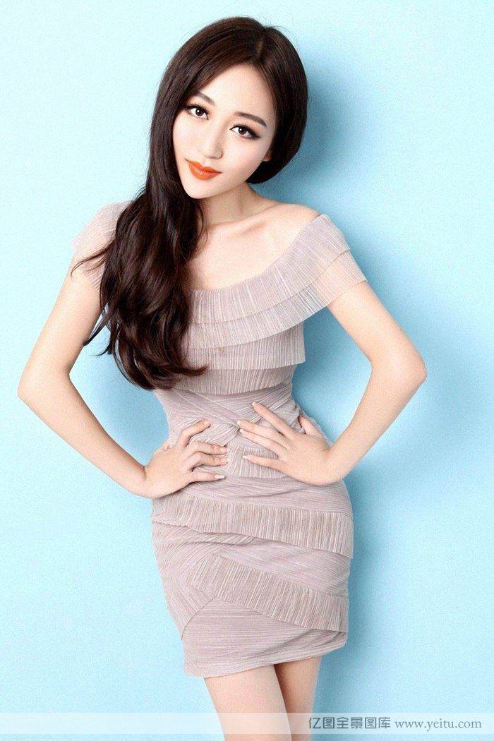 美女嫩模杨佳佳知性优雅艺术写真