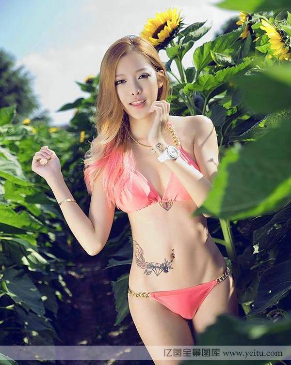 性感俏皮美眉向日葵花海私房拍摄-2