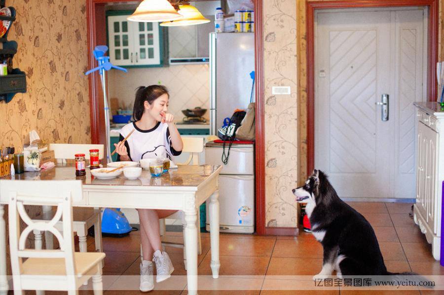 清纯小美女居家甜美迷人灿烂笑容-7