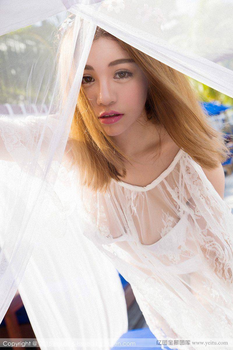 长发美女模特刘娅希娇羞可爱性感写真-13