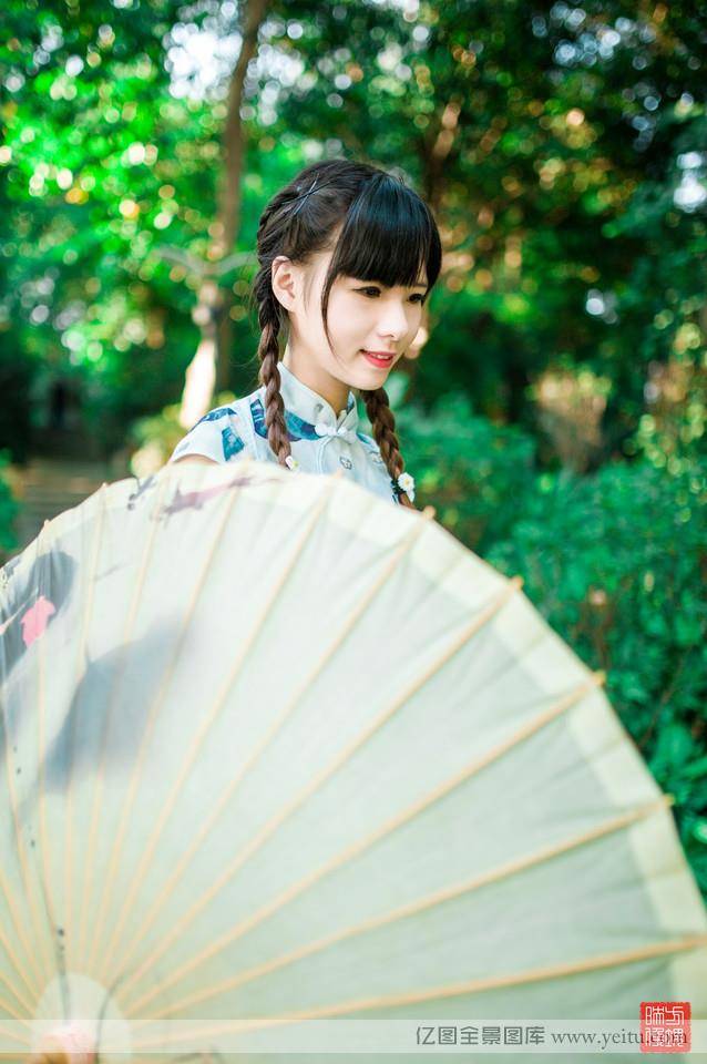 清新旗袍美女快乐时光可爱写真-7