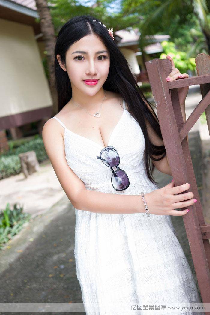 秀人网美女模特陈嘉嘉宝贝泰国普吉岛私拍-44