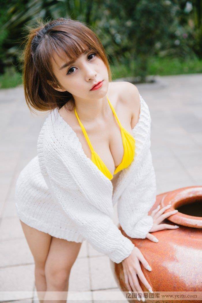 美女模特夏美酱呼之欲出尤物写真-15