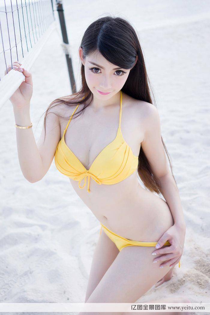 网红美女MARA酱学生装制服诱惑私房拍摄-12