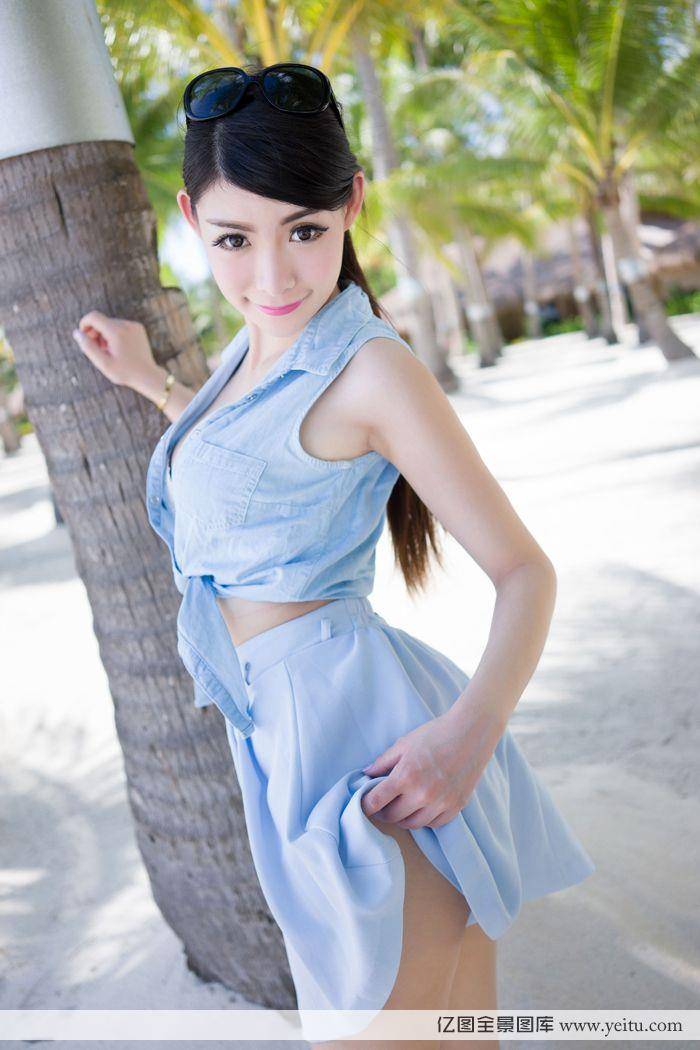 网红美女MARA酱学生装制服诱惑私房拍摄-29