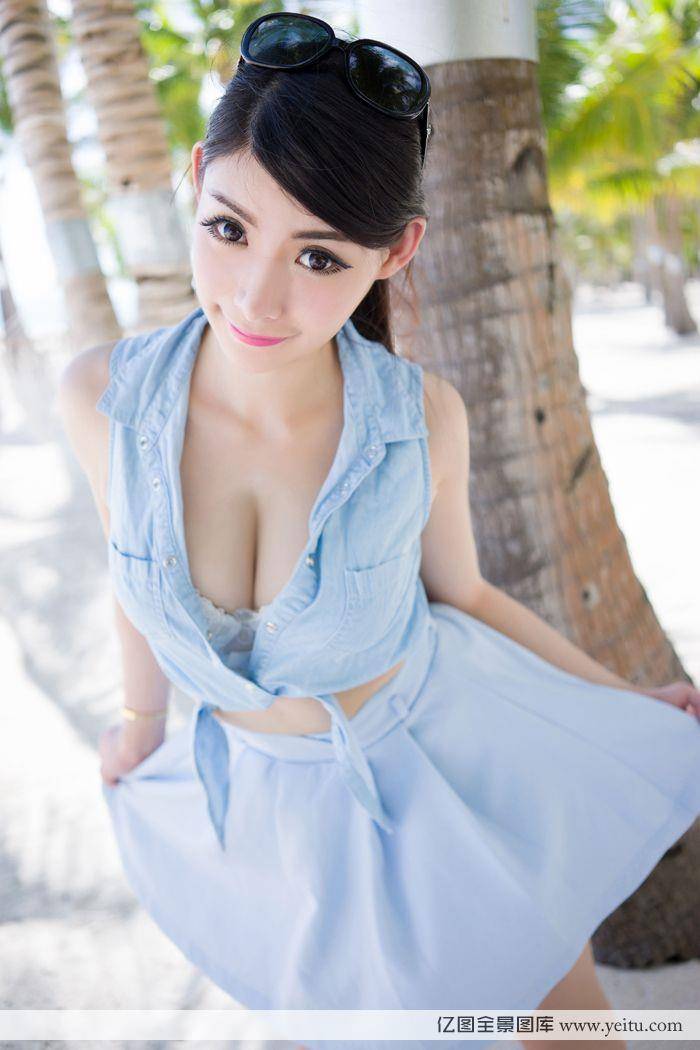 网红美女MARA酱学生装制服诱惑私房拍摄-28