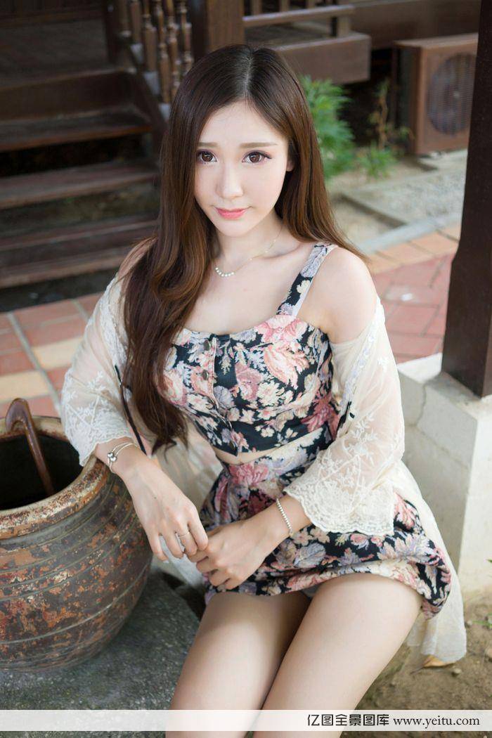 清纯萌妹子淼淼风情万种性感写真-3