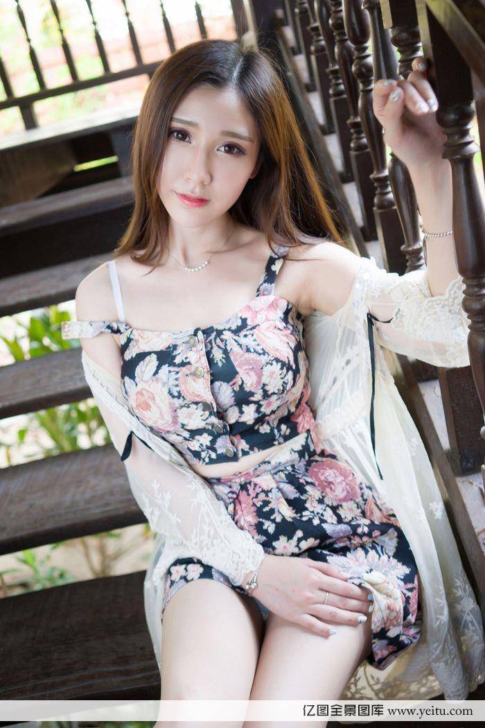 清纯萌妹子淼淼风情万种性感写真-9