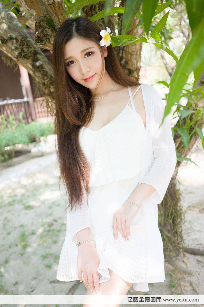 清纯萌妹子淼淼风情万种性感写真-18