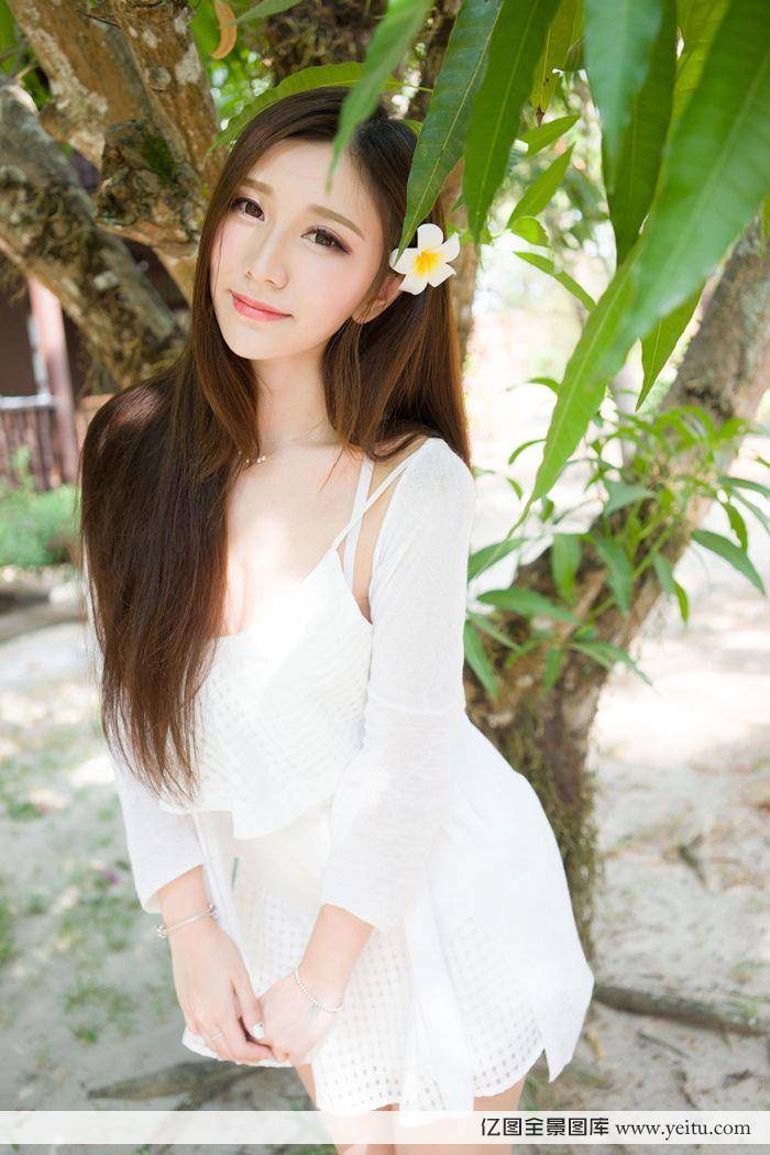 清纯萌妹子淼淼风情万种性感写真-17