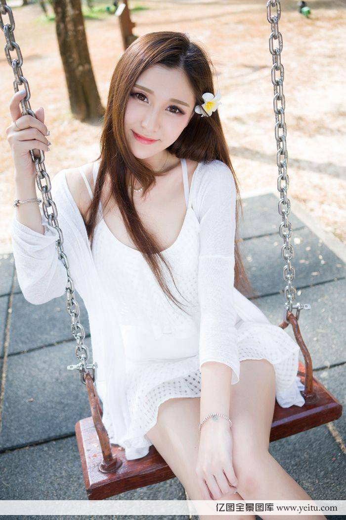 清纯萌妹子淼淼风情万种性感写真-23