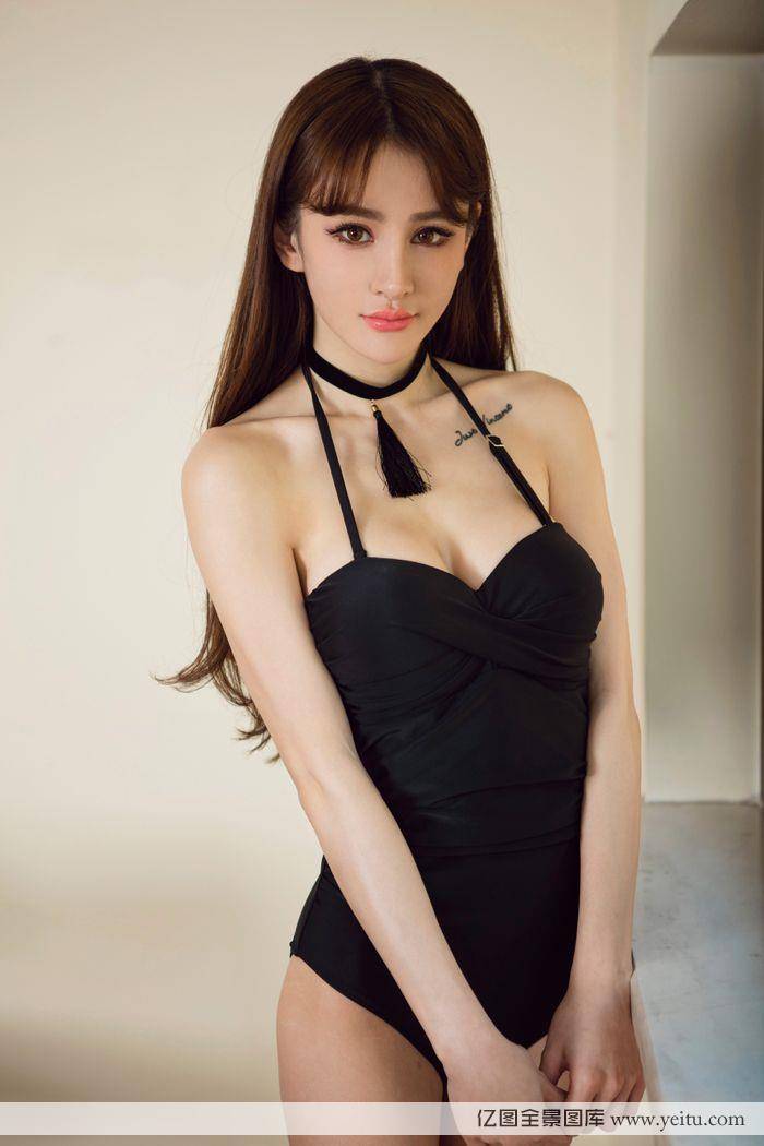 性感美女模特青树搔首弄姿浴室激情写真-31