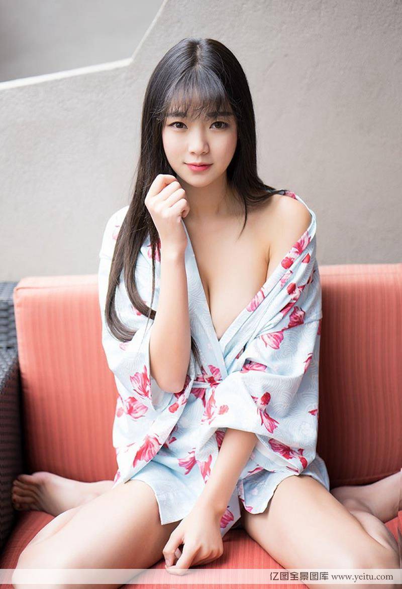 甜美柔弱萌妹子可乐Vicky性感和服写真-2