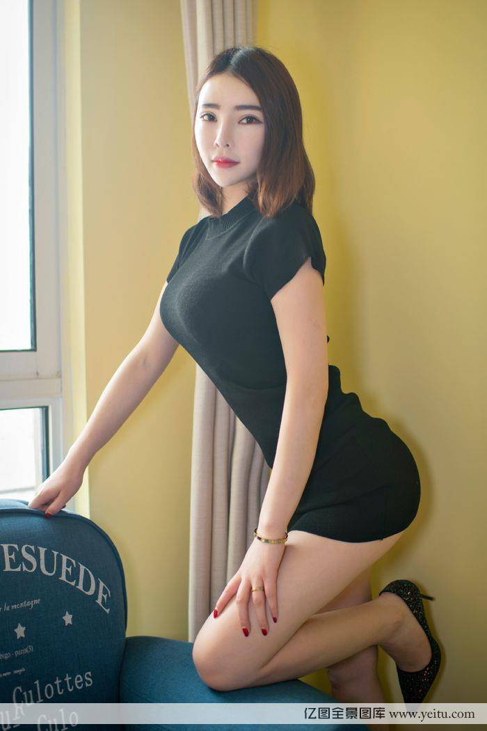 性感美女宝贝美胸翘臀情趣写真-5