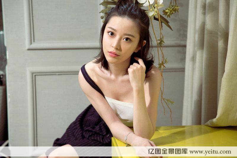 尤果网美女模特慕羽茜丰满美胸内衣诱惑写真-58