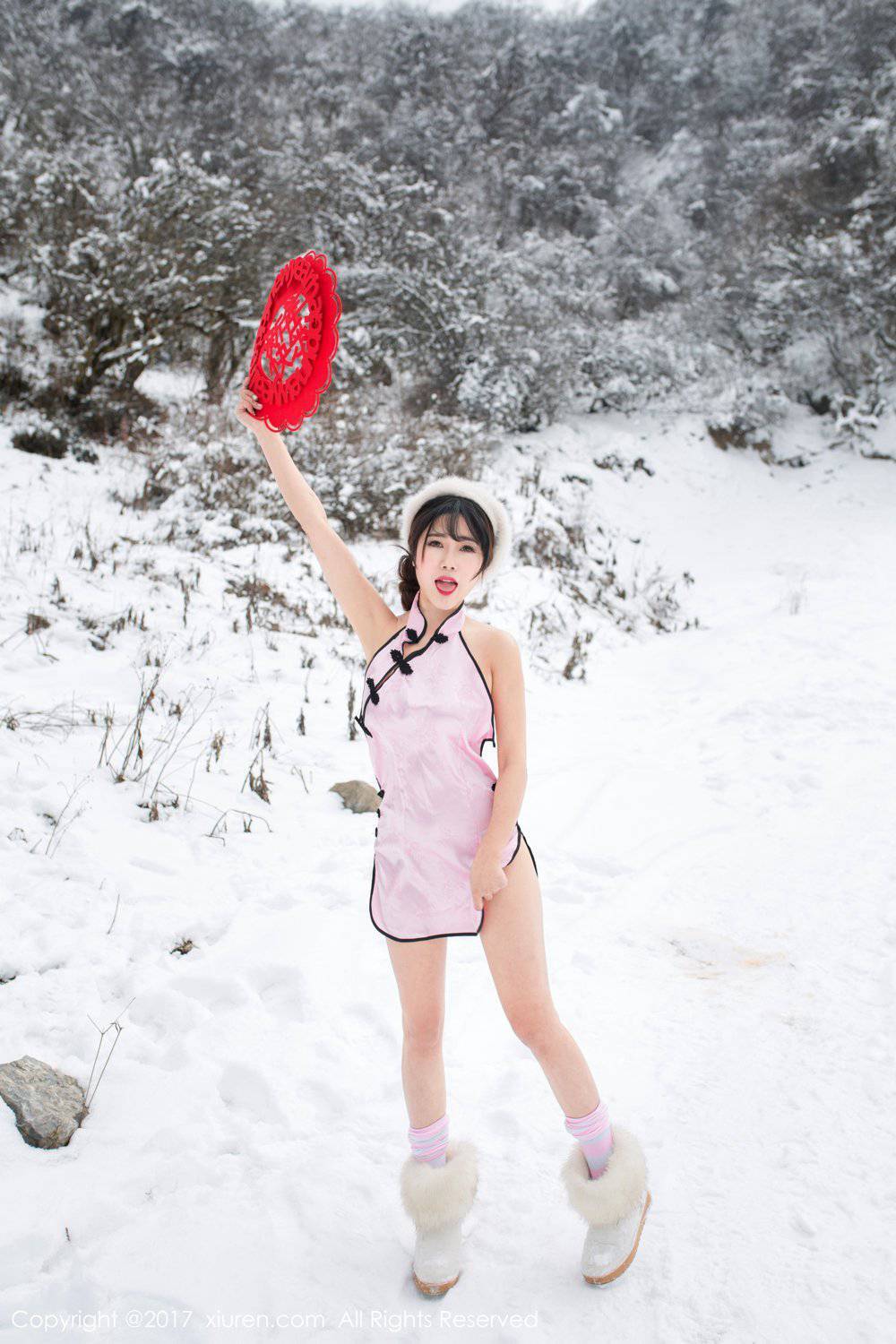 秀人网美女模特兜豆靓冰天雪地新年贺岁-4