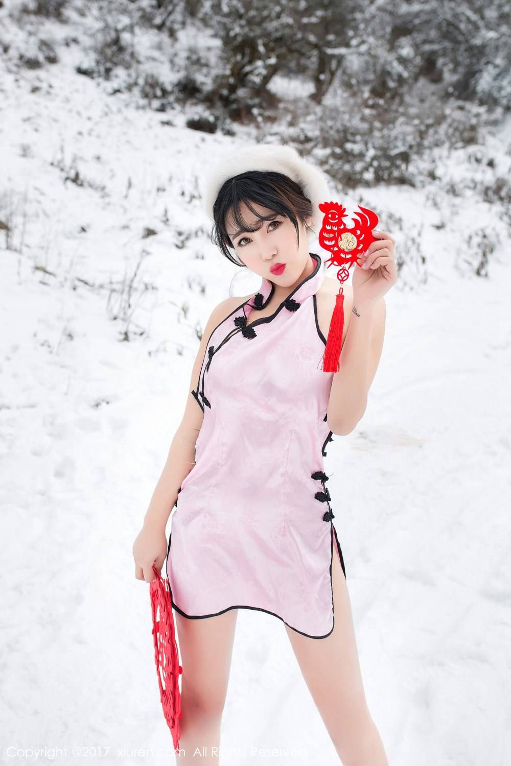 秀人网美女模特兜豆靓冰天雪地新年贺岁-12