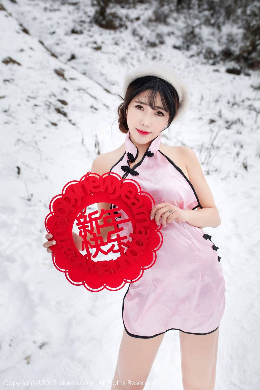 秀人网美女模特兜豆靓冰天雪地新年贺岁-7