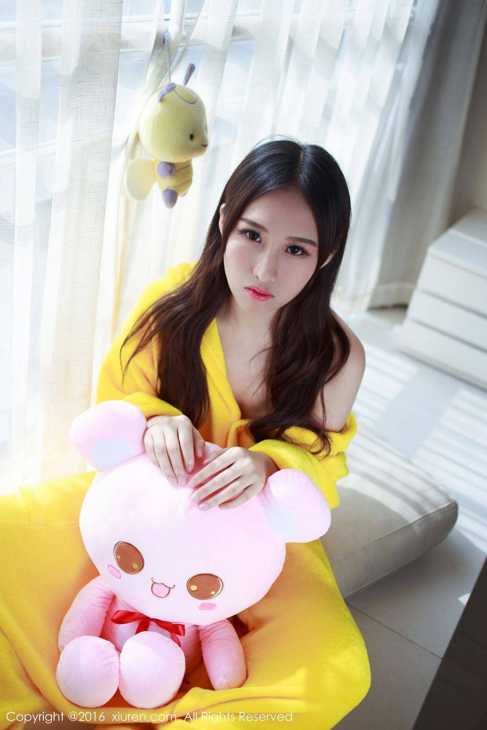 秀人网美女模特月音瞳性感美胸呼之欲出-8