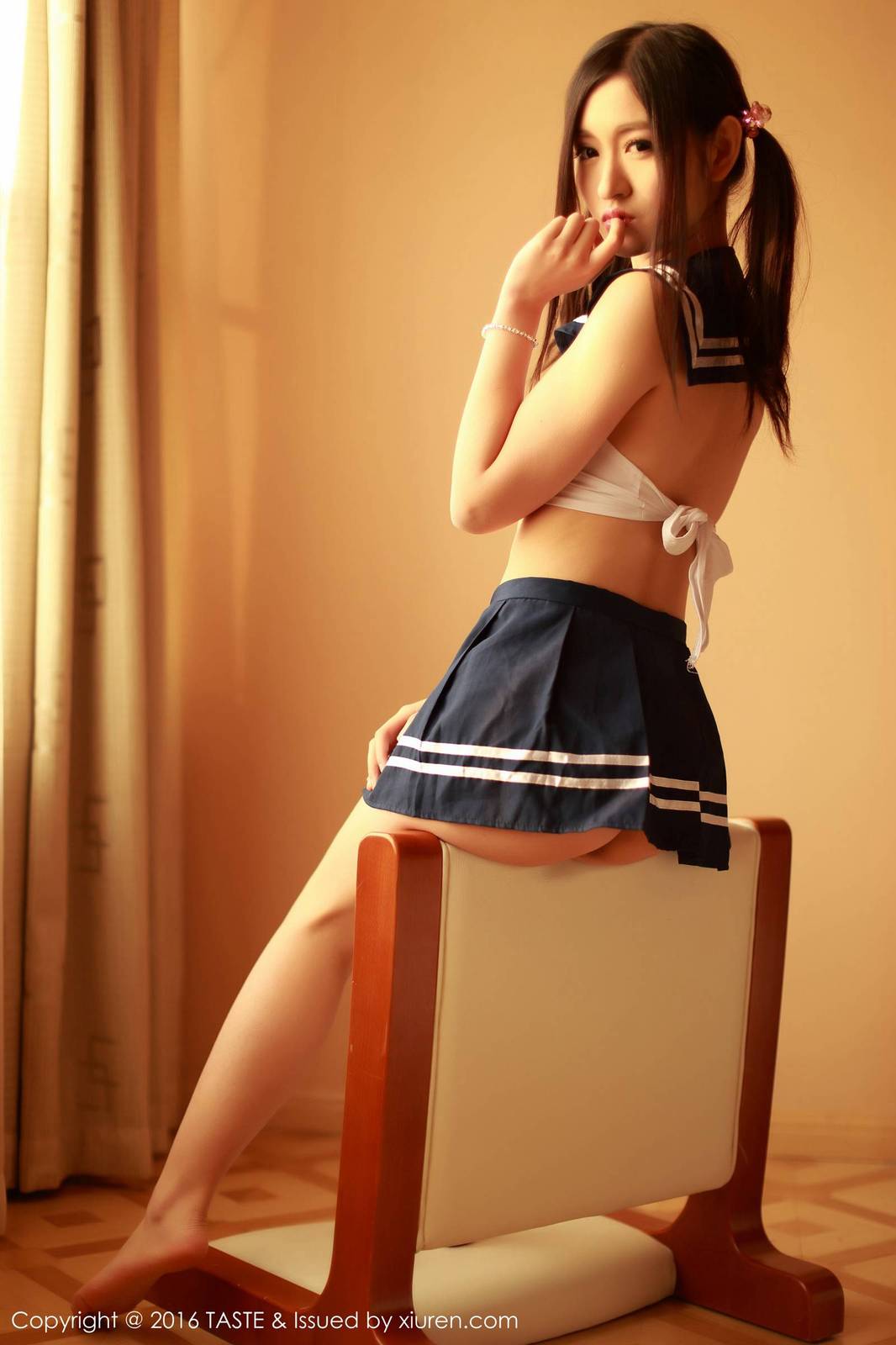 美女模特沈梦瑶兔女郎学生装制服诱惑性感套图-4